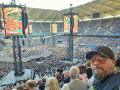 Metal-Fan Joachim Kohlhase beim Konzert der Trash-Metal-Giganten im Hamburger Volksparkstadion.