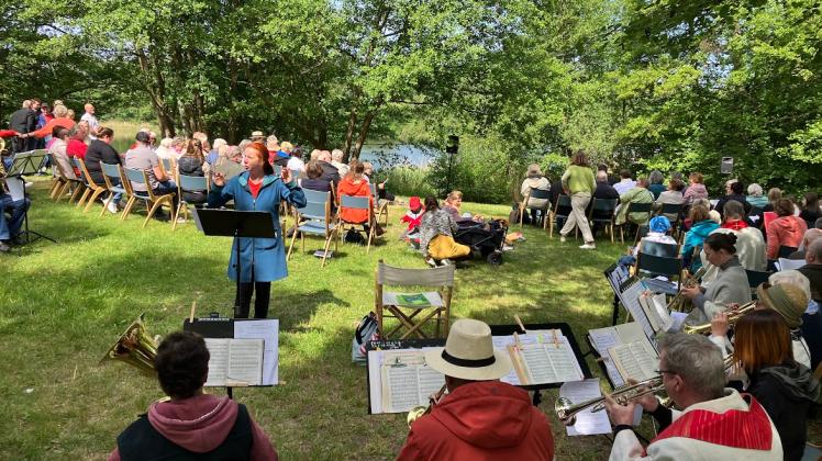 Pfingstgottesdienst am Neuenkirchener See 