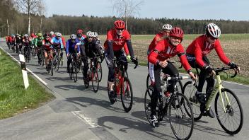 Im Wiehengebirge und im Teutoburger Wald warten anspruchsvolle Strecken auf die Radfahrer.