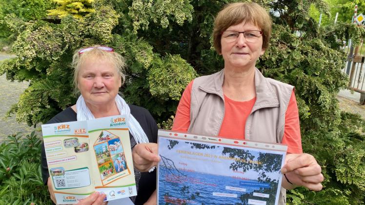 Zum Team der Organisatoren des Ferienlagers gehören auch Gerania Eichhorn und Rosemarie Grau (r.). Nach ihren Angaben wird es Ausflüge, Spiel und Sport, ein Lagerfeuer und eine Disko sowie viele weitere Aktionen für die Kinder geben.