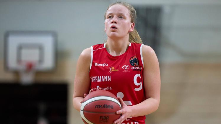 Emma Eichmeyer (Osnabrueck, 9), Gisa Lions MBC - Girolive-Panthers Osnabrueck, Basketball, Frauen, DBBL, Meisterschaft, 
