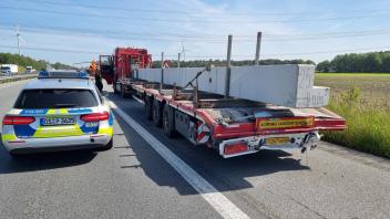 Auf der Autobahn gab es zwischen Bramsche und Neuenkirchen-Vörden einen Aufahrunfall mit zwei Lkw.