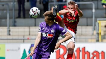 , SC Freiburg (U23) vs. VfL Osnabrueck, Fussball, 3.Liga, 36. Spieltag, Spielzeit 2021/2022, 30.04.2022 Lukas Kunze (Vf