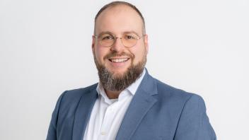 Julian Kabel kandidiert in Heidgraben für das Amt des Bürgermeisters.