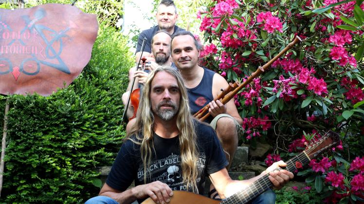 Die Mittelalter-Rockband Sonor Teutonicus unternimmt im Juni Osnabrück und Georgsmarienhütte einen Streifzug durch die Geschichte und die Sagen des Osnabrücker Lands.