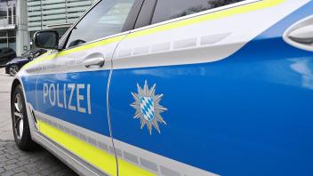 Polizeiauto,Polizei vor der Landesleitung der CSU in Muenchen. Vorstandssitzung Landesleitung in Muenchen am 17.04.2023 