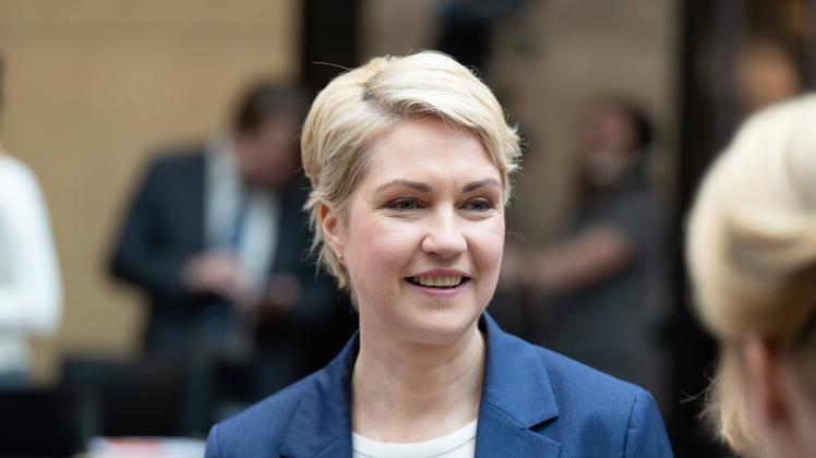 1033. Sitzung des Bundesrates, Ministerpräsidentin Manuela Schwesig, Mecklenburg-Vorpommern, SPD 1033. Sitzung des Bunde