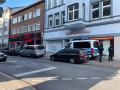 Vor einem Wettbüro in der Kieler Straße hatten sich Beamte postiert.