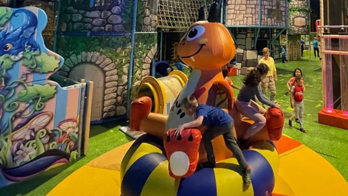 400 Kinder feiern in der Funtasy World in Wittenberge SVZ