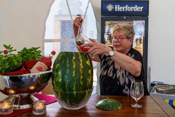 Live-Musik Und Leckereien: Bad Essener Kirchplatz Wird Zur Genussmeile ...