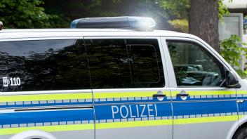Bamberg, Deutschland 07. Mai 2023: Themenbilder - Symbolbilder - Polizei Blaulicht - 2023 Ein Einsatzfahrzeug der Polize