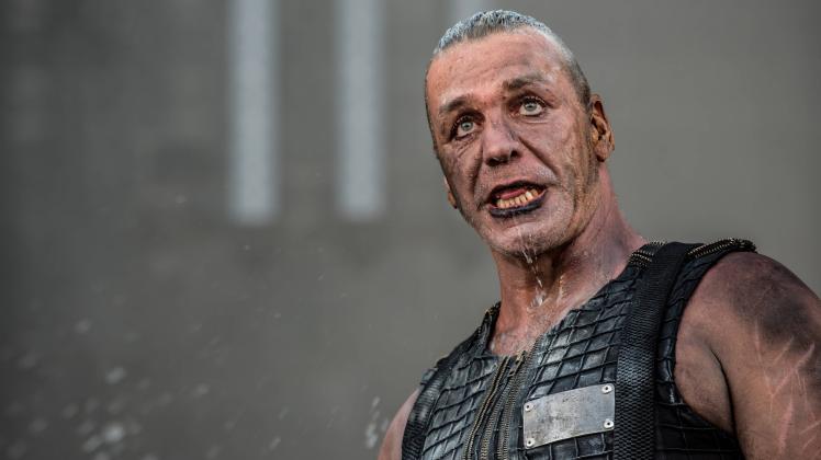 Rammstein Horsens, Denmark. 25th, May 2017. Rammstein, the German industrial metal band, performs a live concert at Faen
