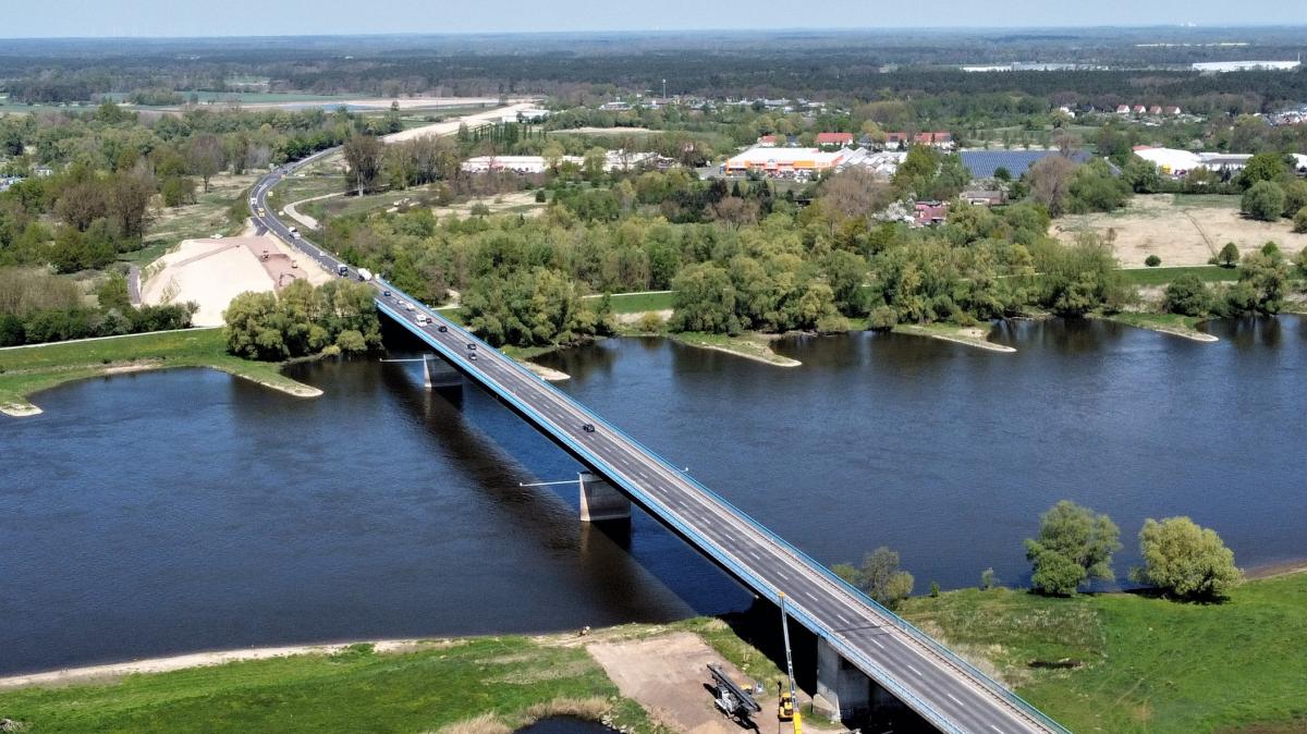Ausbau der A14 Elbbrücke Wittenberge erneut einseitig gesperrt SVZ
