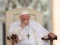 Bericht: Papst Franziskus in Krankenhaus gebracht