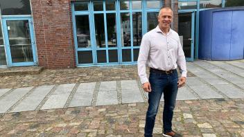 Martin Kindl (CDU) hat die Bürgermeisterwahl in Husum gewonnen und tritt das Amt am 1. September an. 