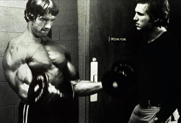 Arnold Schwarzenegger (links) während der 1970er Jahre.