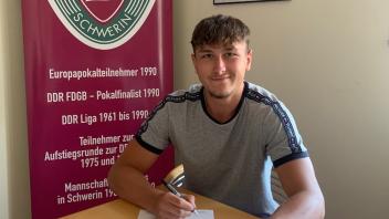 Hat einen Kontrakt bei der SG Dynamo Schwerin unterschrieben: Pepe Kruse.