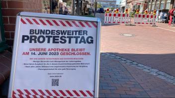 Am 14. Juni soll es einen Aktionstag der Apotheken im Kreis Pinneberg geben. Aus Protest wollen viele von ihnen an diesem Tag nicht öffnen, unter anderem in Barmstedt (Foto). In Elmshorn nehmen aber nicht alle Apotheken an dem Protest teil.