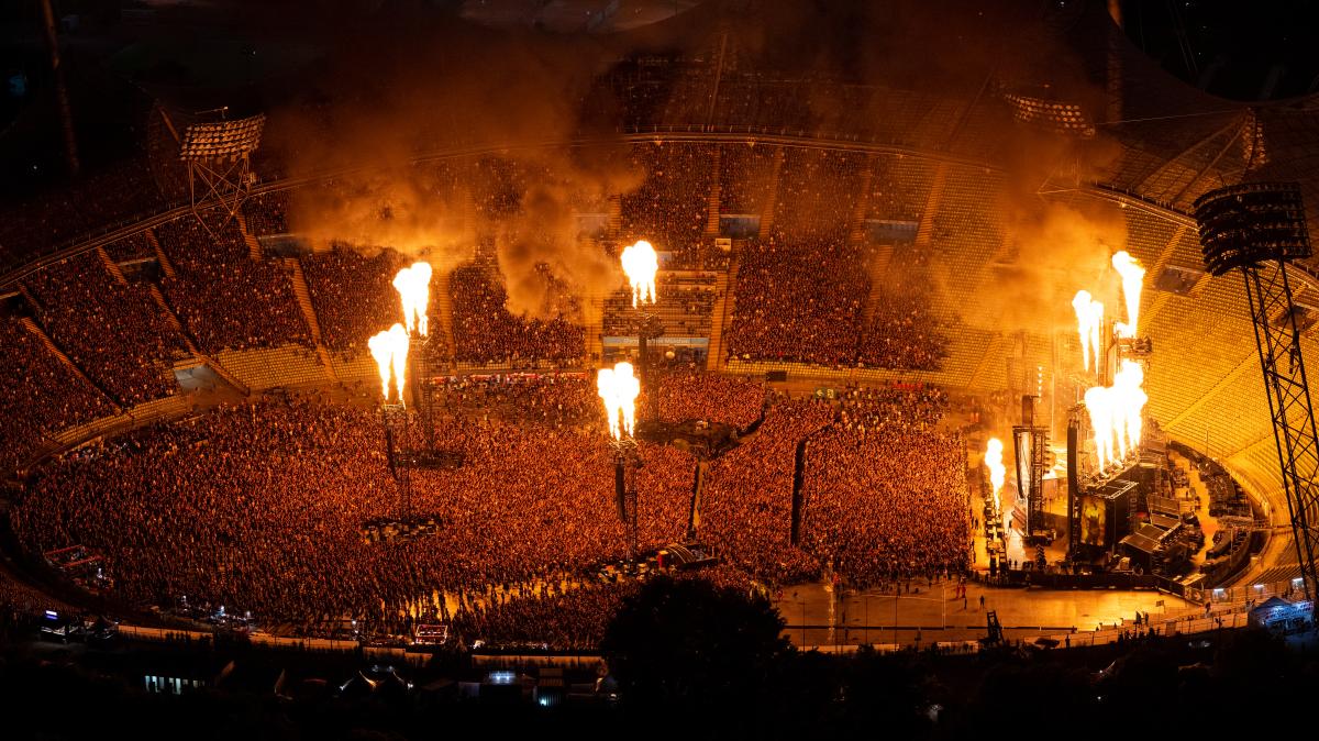 Wie Lange Geht Ein Rammstein Konzert Ist es noch vertretbar, auf ein Rammstein-Konzert zu gehen?