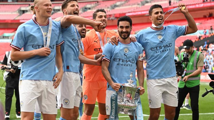 London, England, 3rd June 2023. Erling Haaland, Ruben Dias, Bernardo Silva, Stefan Ortega, Ilkay Gundogan and Rodri of M
