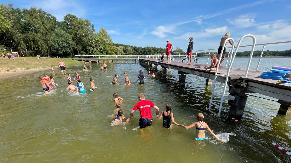 Schwimmbad am Wockersee in Parchim erweitert seine Öffnungszeiten SVZ