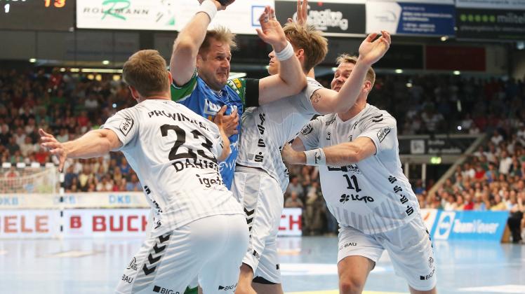 BAU// 11.06.2023 Göppingen Handball Frisch Auf! Göppingen vs. THW Kiel, Kresimir Kozina (Göppingen, am Ball) *** BAU 11 