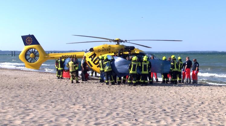Eine Person musste mit einem Rettungshubschrauber in das Uniklinikum Lübeck gebracht werden.