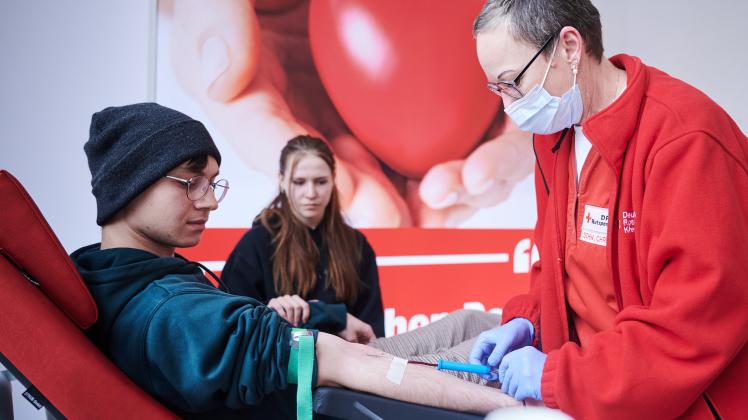KINA - Wichtige Blutspenden von jungen Erwachsenen