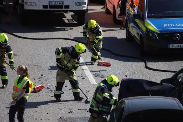 A23 Nach Schwerem Unfall Bei Pinneberg Gesperrt – Zwei Verletzte | SHZ