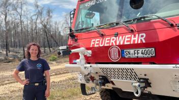 Die Freiwillige Feuerwehr Schwerin im Einsatz mit dem Spezialfahrzeug, dem Tatra