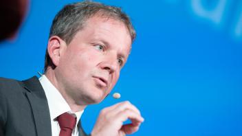 Schwerin OB wahl 2023; die Kandidaten  in der Debatte beim Blauen Salon der SVZ im Capitol in Schwerin. 15.05.2023 Foto Voljker Bohlmann