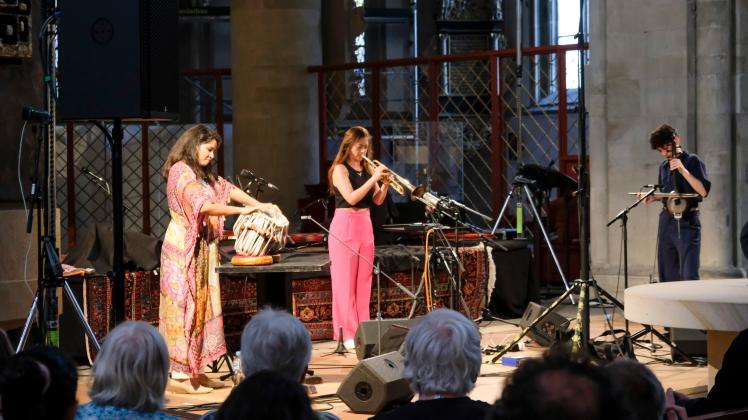 Morgenland Festival: Eröffnung mit Meslisa Yildrim, Swarupa Ananth, Yazz Ahmed