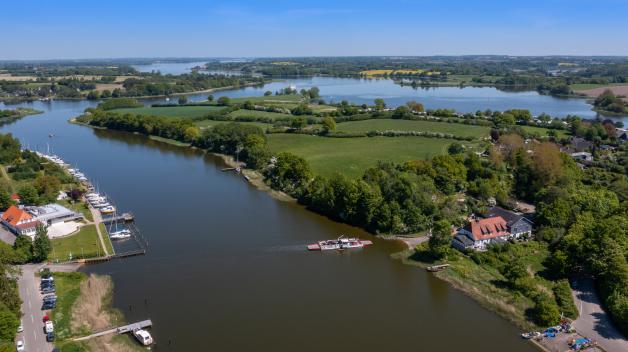 motorboot fahren auf der schlei