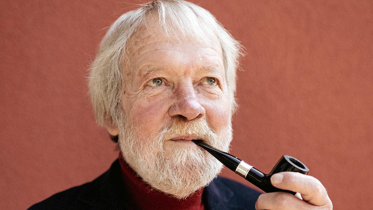 Sparrieshoop ehemaliger Bürgermeister Günther Korff im Gespräch