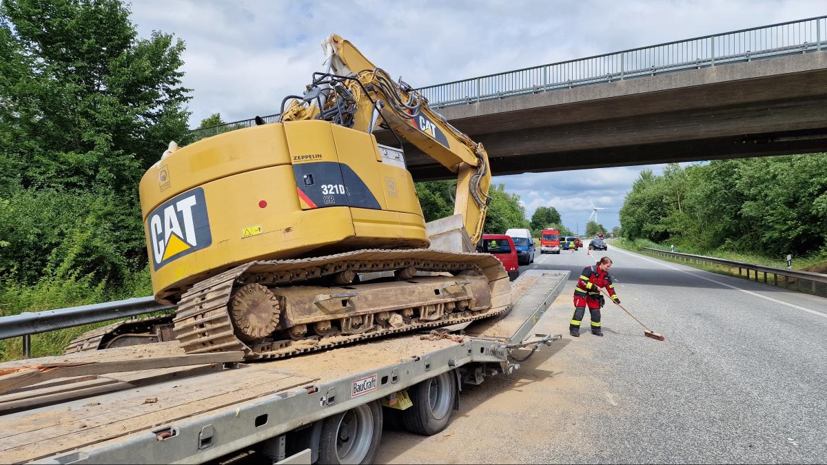 Unfall: LKW-Fahrer Beschädigt Brücke Bei Brunsbüttel Mit Bagger | SHZ