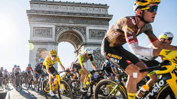 July 24, 2022, France: Tour de France stage 21 Paris La Defense Arena to Paris Champs-Elysees (115,6km). France - ZUMAz0
