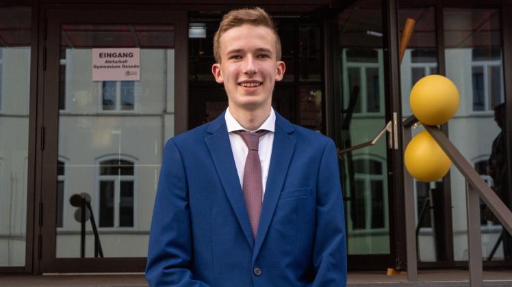 Finn Berg vom Gymnasium Oesede hat sein Abitur mit 0,7 bestanden