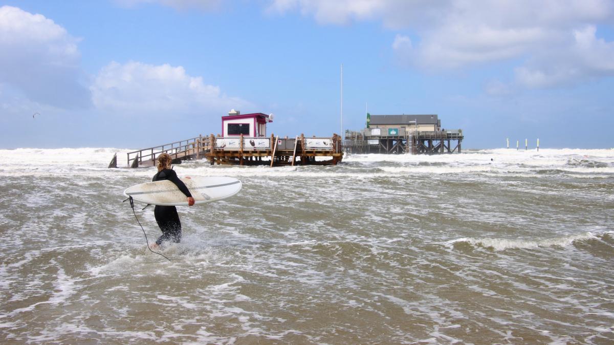 Sturm fegt über St. PeterOrding hinweg das sind die spektakulärsten