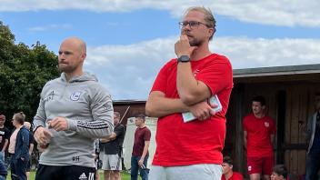 Neu-Trainer Lars Möhlenbrock und sein Co-Trainer Rouven Heidemann.