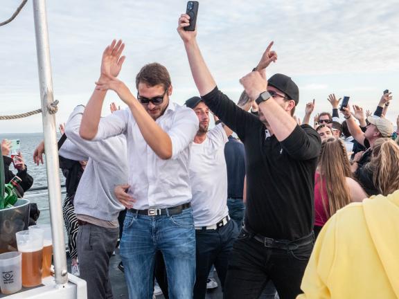 Feiern auf der Nordsee vor Sylt Die schönsten Bilder von Schlagerparty