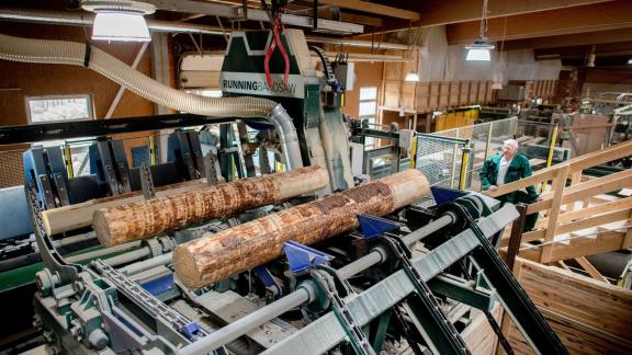 Arbeiten als Holzbearbeitungsmechaniker Arbeiten als Holzbearbeitungsmechaniker