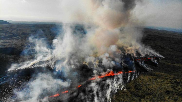 Vulkanausbruch auf Island in der Nähe von Reykjavik.