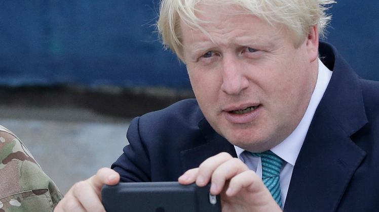 Boris Johnson hat angeblich Pin-Code für altes Handy vergessen