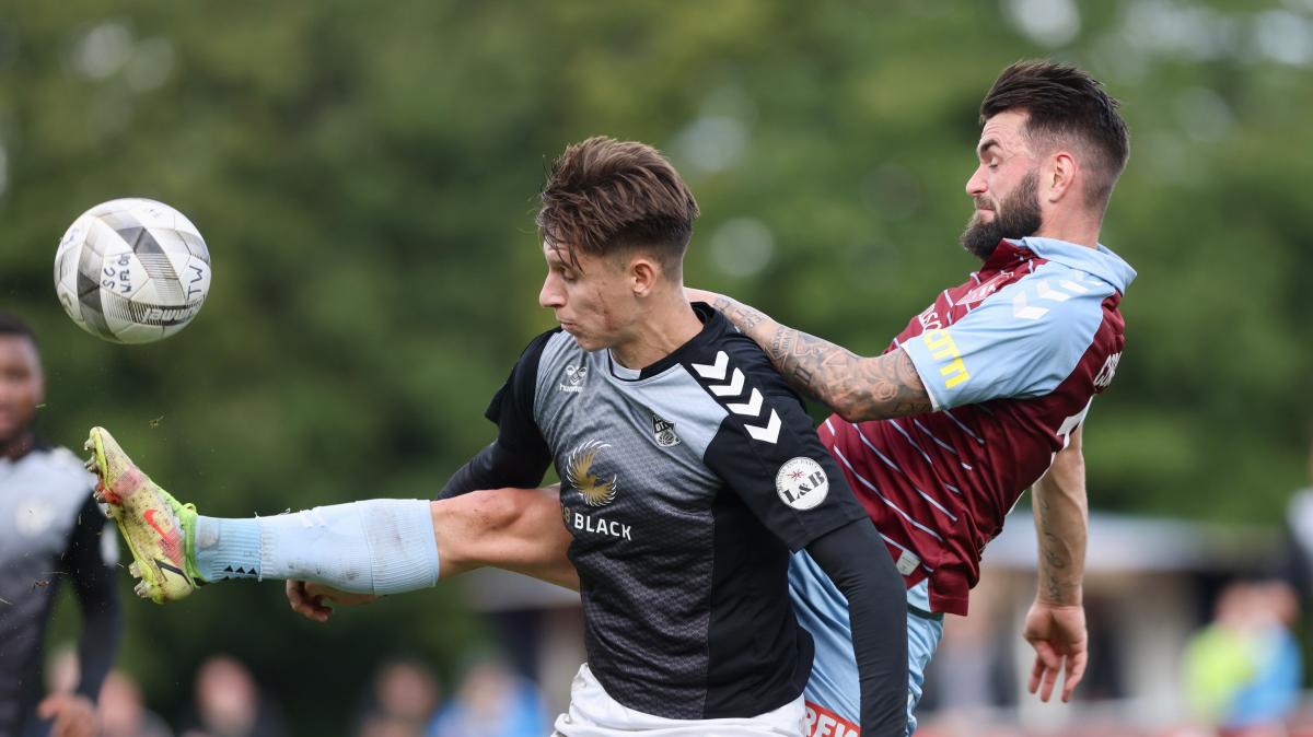 SC Weiche Flensburg 08 zum Auftakt gegen den FC Teutonia 05 SHZ SC Weiche Flensburg 08 zum Auftakt gegen den FC Teutonia 05 SHZ