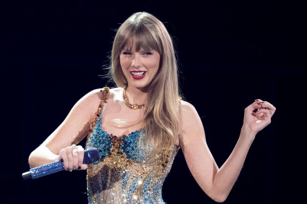 Taylor Swift gibt dieses und nächstes Jahr Konzerte auf der ganzen Welt. 2024 kommt die berühmte Sängerin auch nach Deutschland. Ihre Fans nennen sich „Swifties“. 