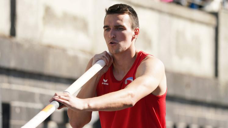 Leichtathletik, athletics, Deutsche Meisterschaften 2023, 07.07.2023, Burgplatz-Rheinufer Düsseldorf DM Stabhochsprung M