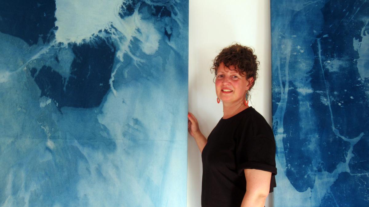 Ausstellung auf Gut Seekamp Chili Seitz macht Kunst mit dem Meer SHZ