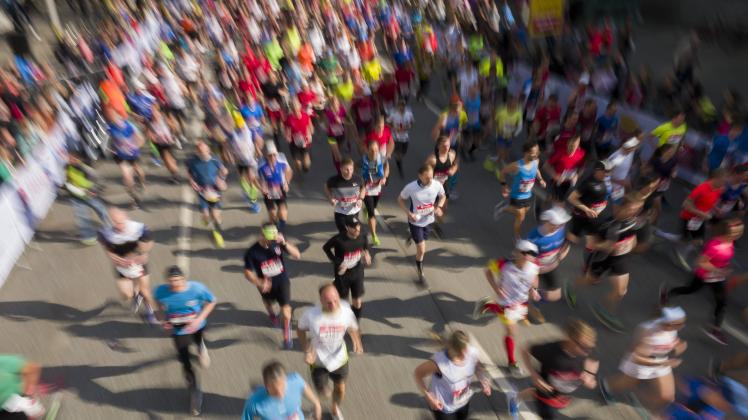 Marathon in Hamburg Deutschland am 29 04 2018 *** Marathon in Hamburg Germany on 29 04 2018