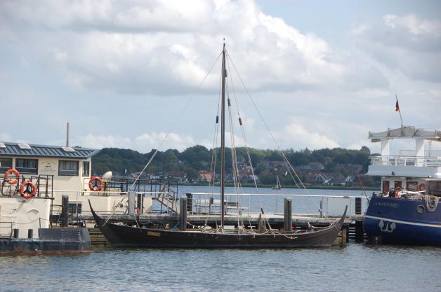 „Sigyn“: Ein Wikingerschiff für die Wikingerstadt Schleswig | SHZ