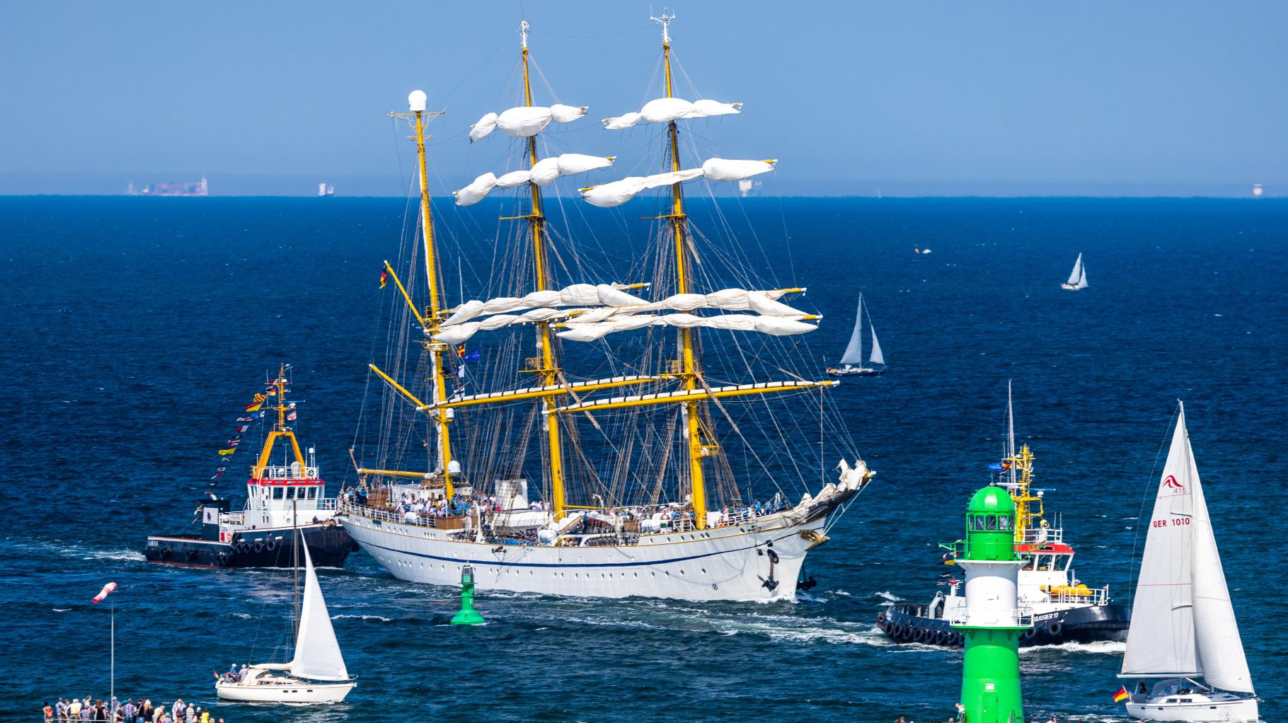 Bereits am Mittwoch können Besucher in Rostock Hanse Sail-Luft schnuppern